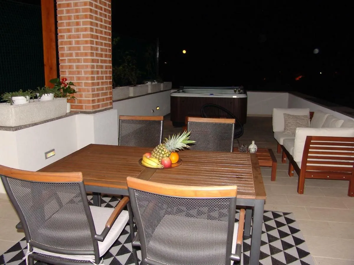 Apartments Ivanov Zadar